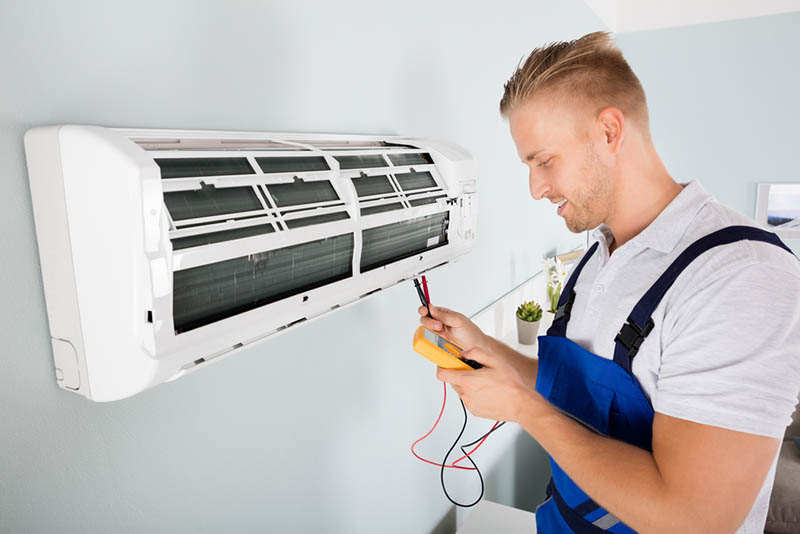 a Licensed Electrician a Licensed Electrician